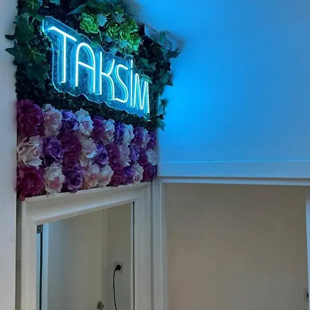 Come Live Go Taksim Апартаменты Стамбул